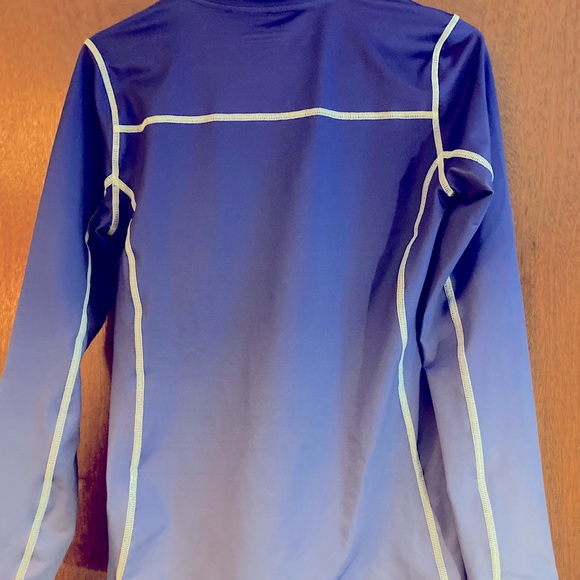 VV performance pullover - Picture 3 of 7